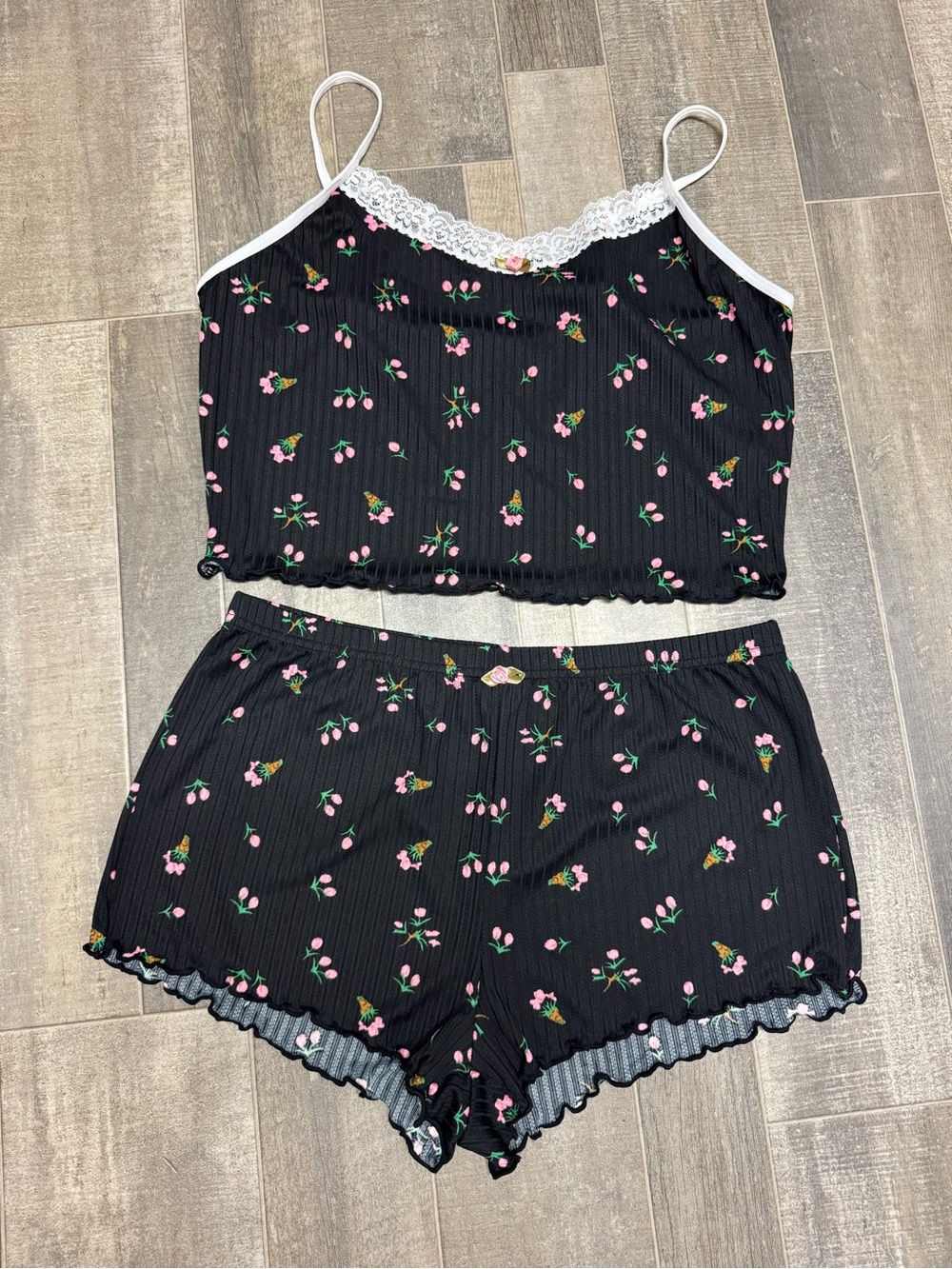 Women’s Black Floral Print Lace Trim Cami & Shorts Pajama Sleep Set Size Large